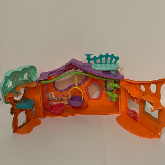 Littlest Pet Shop Pets Only Clubhouse with Squirrel #484 and Monkey #485 - Picture 10 of 13